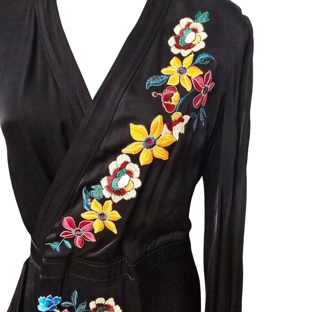 NWT Etro Milano Black Floral Embroidered Wrap Dress Made in Italy Size 44/ US 8 - Picture 4 of 12